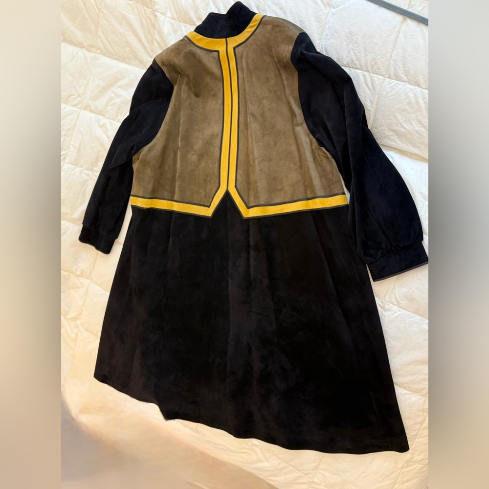 Chic Black and Tan Leather Jacket with Yellow Trim - Picture 2 of 5